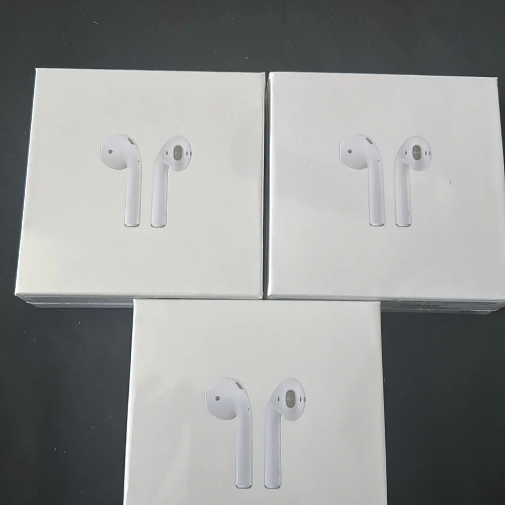 Wireless Earbuds - White